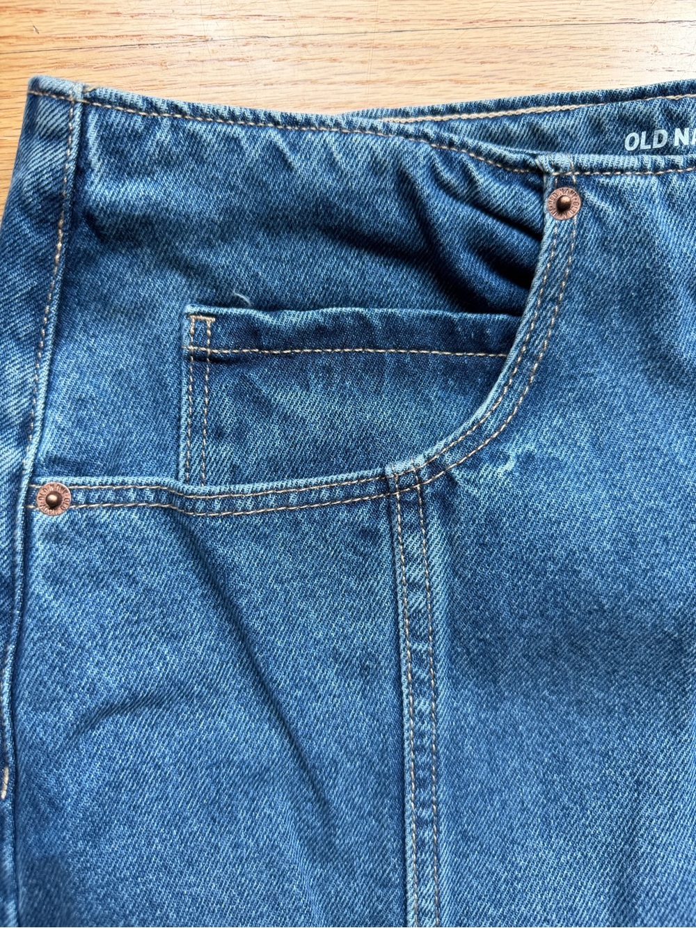 Old Navy Classic Blue Denim Midi Skirt with Front Zip NWT - Picture 3 of 6
